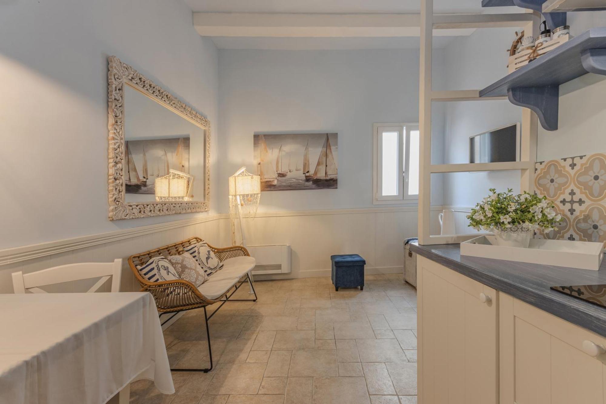 Chiasso S. Anna Relax Apartments Near The Sea Monopoli Exterior photo
